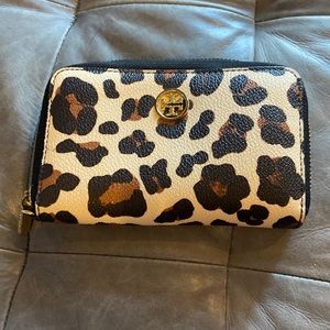 Tory Burch wallet